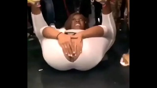 Ebony Teen Twerks