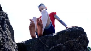 Public Dirty Bare Feet In Park Flip Flops, Public Foot Teasing, Long Teos, Petite Girl Feet, Toes