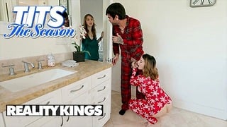 – Lasirena69 Gets Caught Fucking Angel Youngs’s Bf & Soon After It Turns To A 3Some