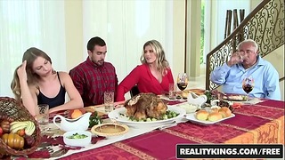 Thanksgiving Fuck With Pervy Stepmom