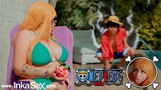 Cosplay – Nami SUPER TETONA es follada por  Luffy dentro de su tripulación en busca del ONE PIECE.