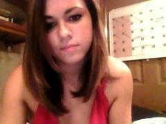 Brunette masturbates – and orgasms- on cam for her boyfriend