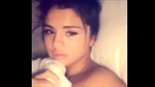 Selena Gomez Nude Masturbation